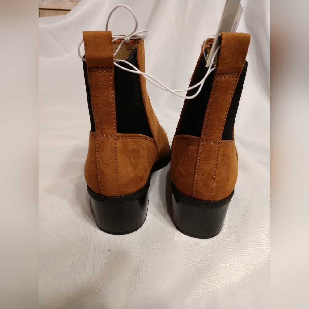Women's Gwen Low Shaft Heeled Boots - A New Day" Cognac 6.5 - Picture 8 of 8